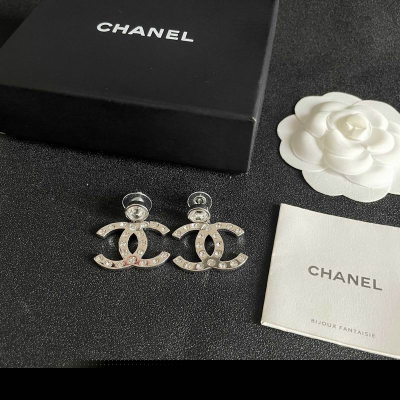 Chanel Earring 04yxs377
